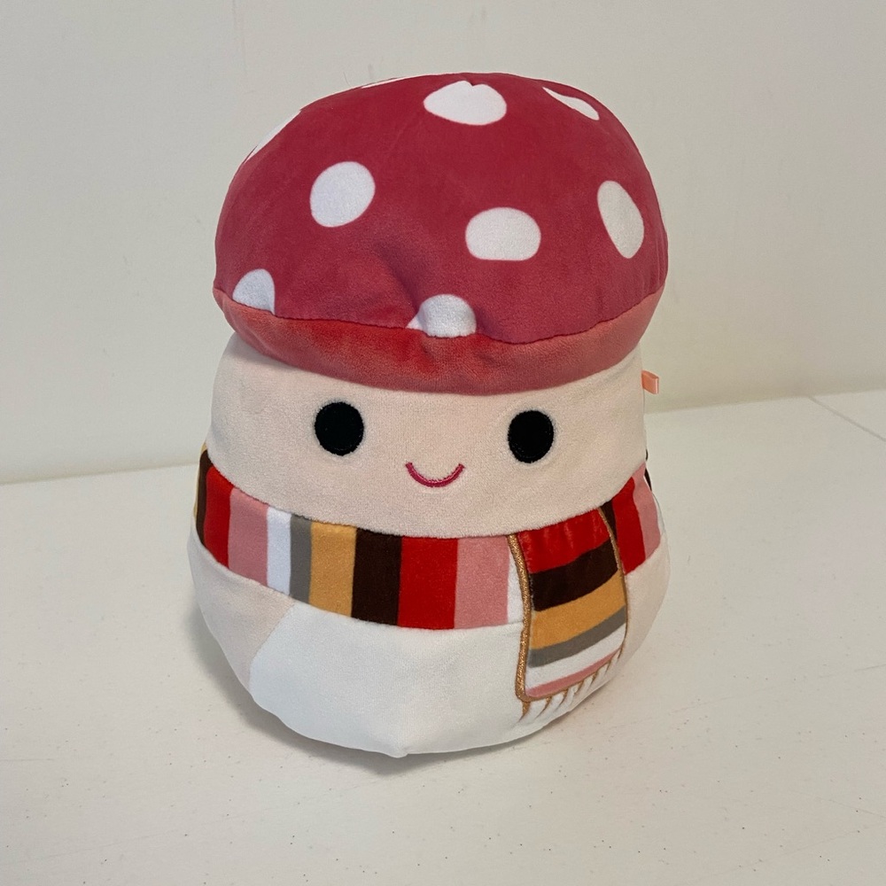 NWOT Malcolm‎ the Mushroom 8 inch Squishmallow plush stuffed animal